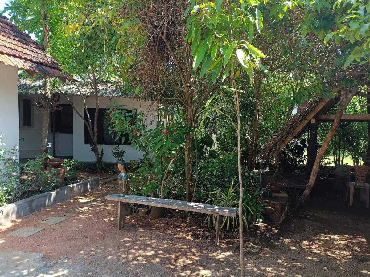 Mamisa Cafe, Home Stay Habarana Exteriör bild